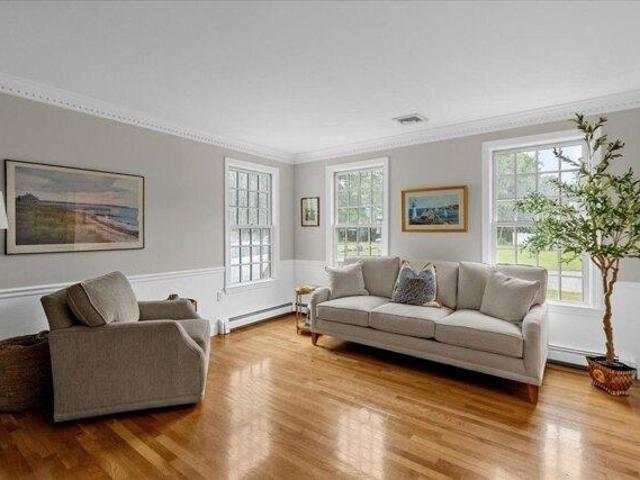 house with 5 bedroom, Scituate MA ES105425063