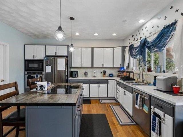 house with 5 bedroom, Sandown NH ES104480436