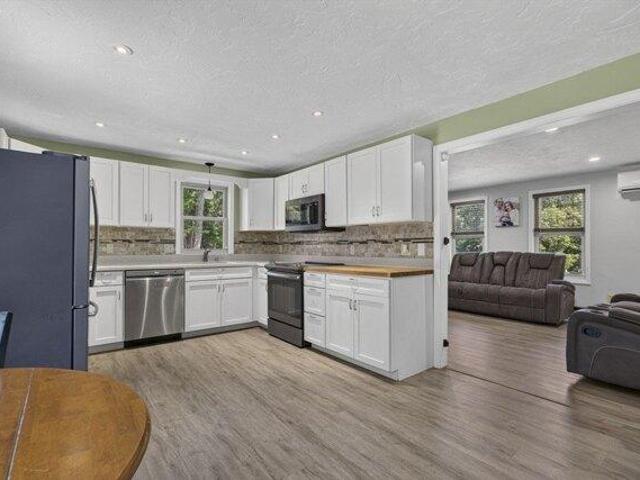 house with 5 bedroom, Sandwich MA ELS105254761