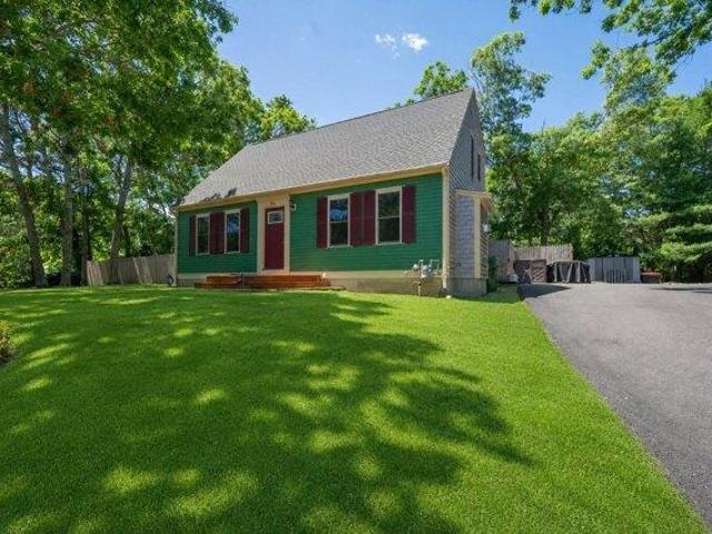 house with 5 bedroom, Sandwich MA ES105695250