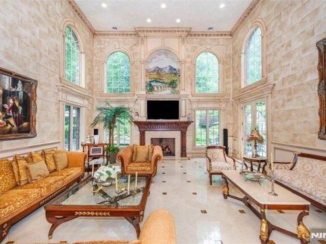 house with 5 bedroom, Saddle River NJ ES105255770