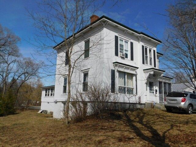 house with 5 bedroom, Skowhegan ME ES105630858