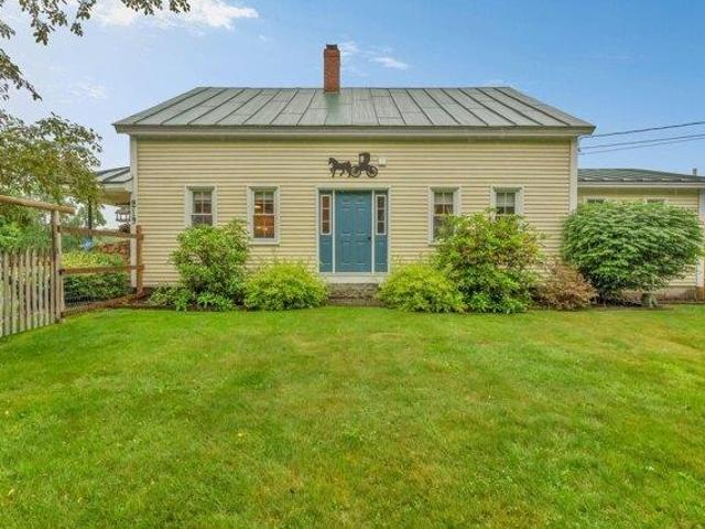 house with 5 bedroom, Skowhegan ME ES105800798