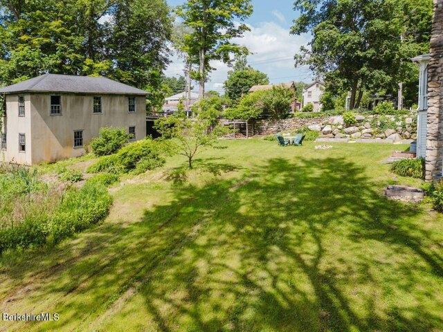 house with 5 bedroom, Sheffield MA ES105417583