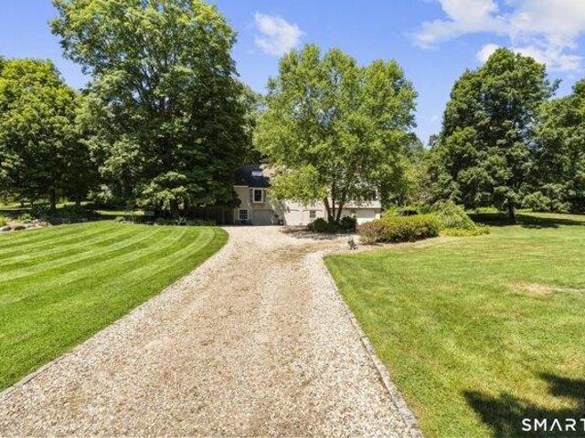 house with 5 bedroom, Simsbury CT ES105578578