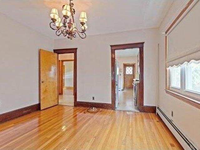 house with 5 bedroom, Somerville MA ES105366872