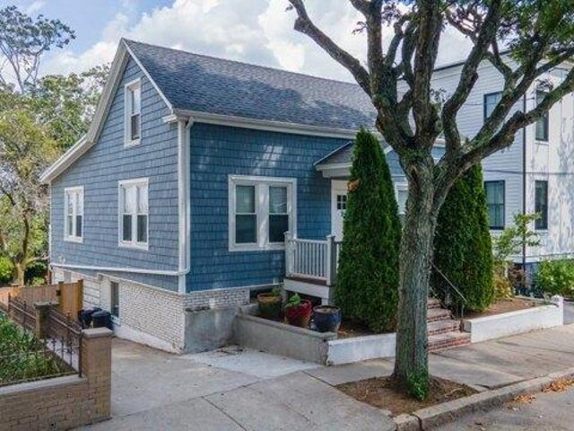 house with 5 bedroom, Somerville MA ES105416364