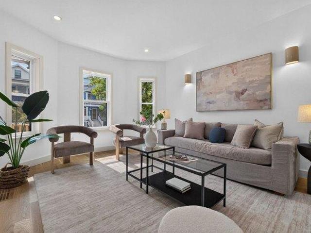 house with 5 bedroom, Somerville MA ES105557814