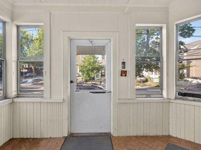 house with 5 bedroom, Somerville MA ES105551130