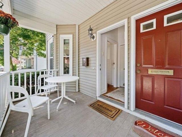 house with 5 bedroom, Somerville MA ES105575945