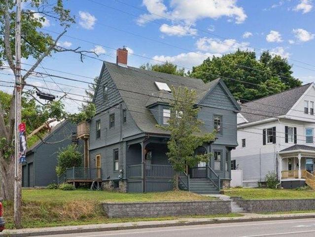 house with 5 bedroom, South Portland ME ES105591443