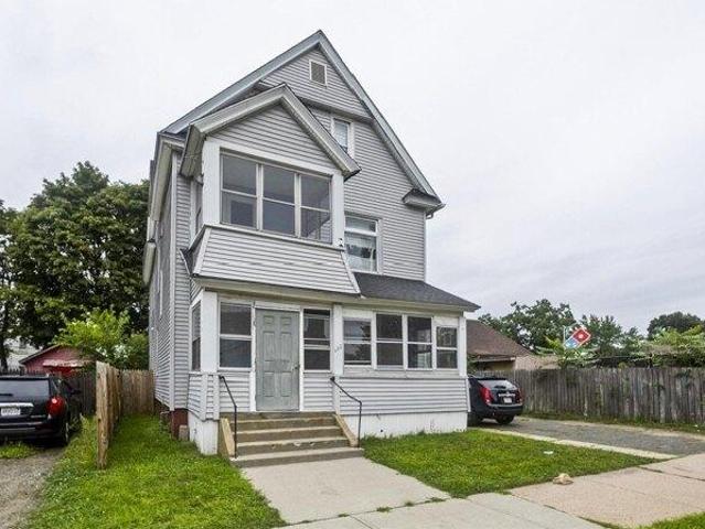 house with 5 bedroom, Springfield MA ES105240129