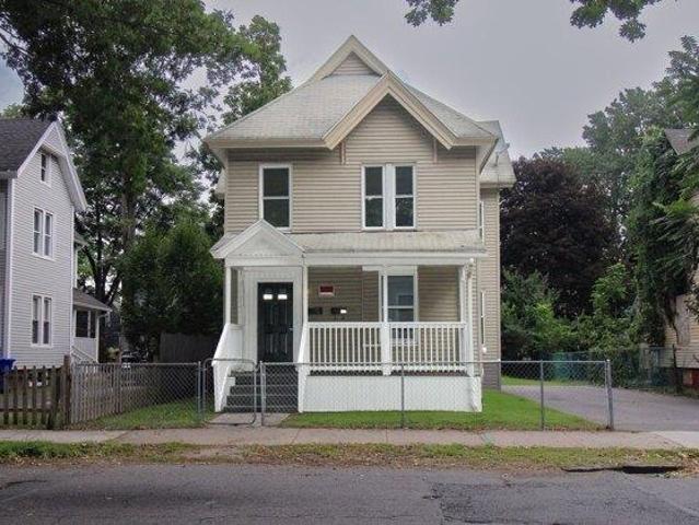 house with 5 bedroom, Springfield MA ES105423504