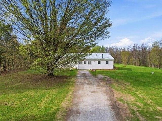 house with 5 bedroom, Swanton VT ES104481044