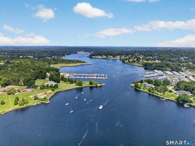 house with 5 bedroom, Stonington CT ES105788885