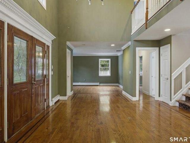house with 5 bedroom, Stamford CT ES104848773