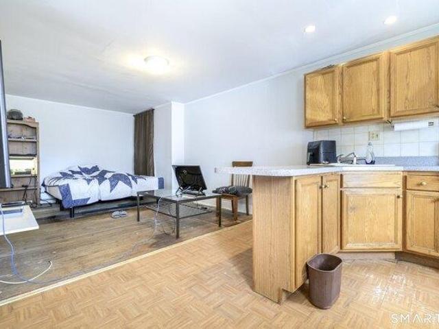 house with 5 bedroom, Stamford CT ES104849303