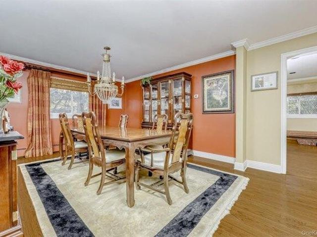 house with 5 bedroom, Suffern NY ES105292303