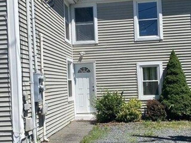 house with 6 bedroom, Taunton MA ES105399922