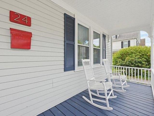 house with 6 bedroom, Walpole MA ES105415849