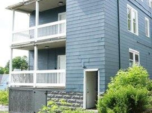 house with 6 bedroom, Waterbury CT ES105415483