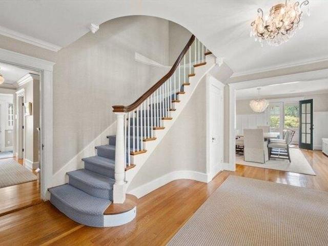 house with 6 bedroom, Wellesley MA ES105612292