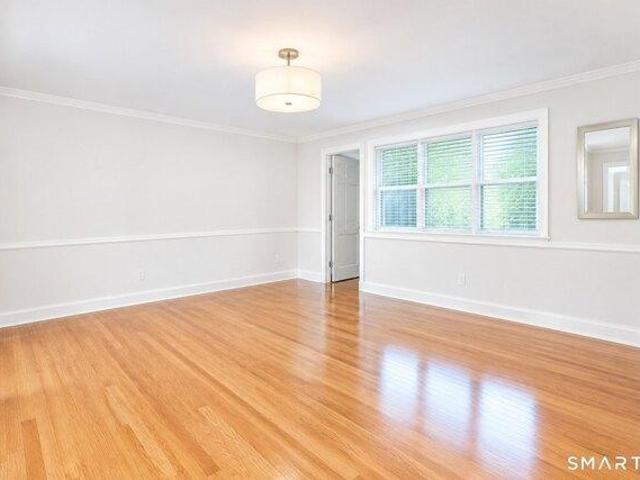 house with 6 bedroom, West Hartford CT ES105516733