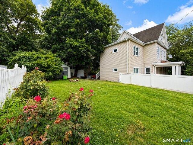 house with 6 bedroom, West Haven CT ES105493421