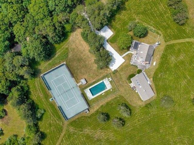 house with 6 bedroom, West Tisbury MA ES105439955