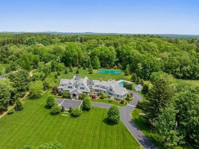 house with 6 bedroom, Westwood MA ES106052439