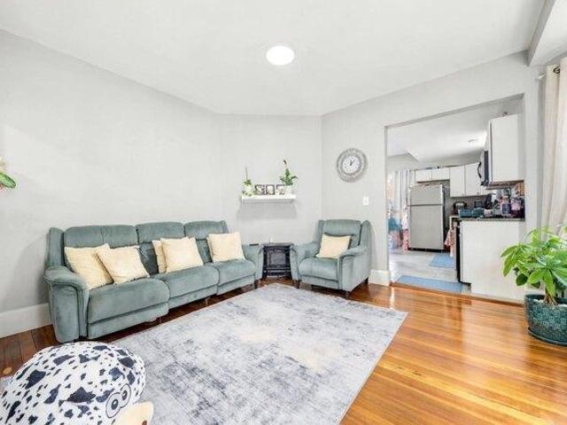 house with 6 bedroom, Winthrop MA ES105495175