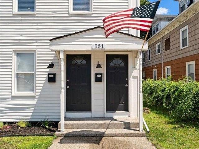 house with 6 bedroom, Woonsocket RI ES104567967