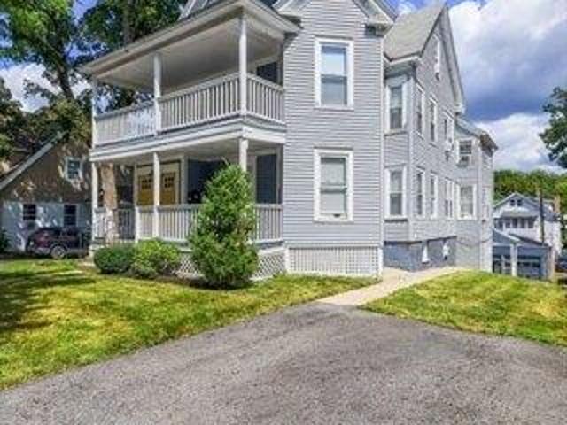 house with 6 bedroom, Worcester MA ES105402753