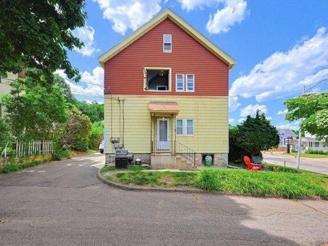house with 6 bedroom, Worcester MA ES105351150