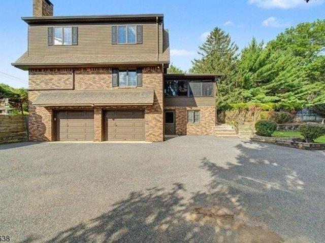 house with 6 bedroom, Wyckoff NJ ES105682258