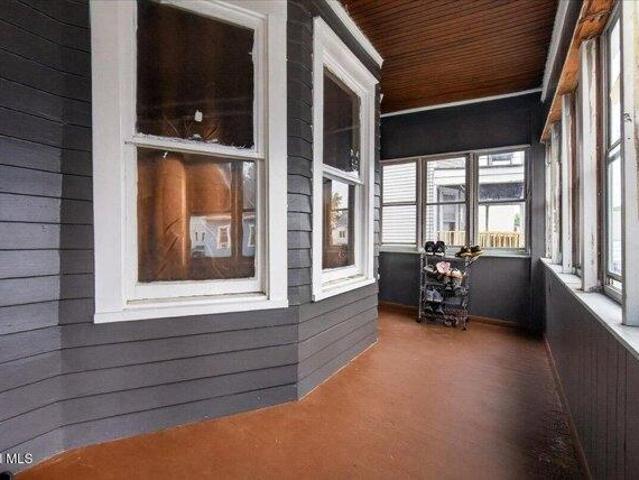 house with 6 bedroom, Albany NY ES105290153