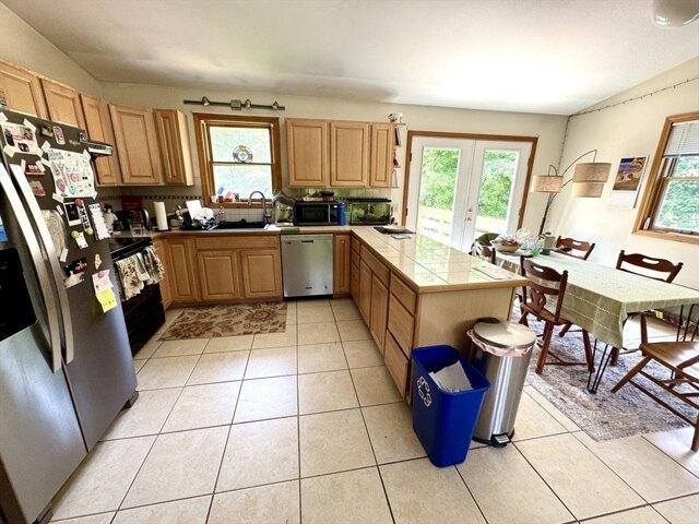 house with 6 bedroom, Amherst MA ES105331061