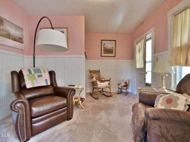 house with 6 bedroom, Amsterdam NY ES105292599