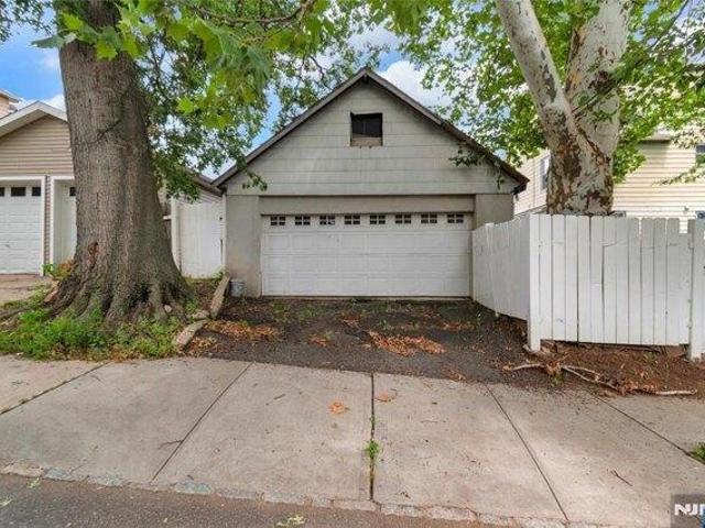 house with 6 bedroom, Belleville NJ ES105536856