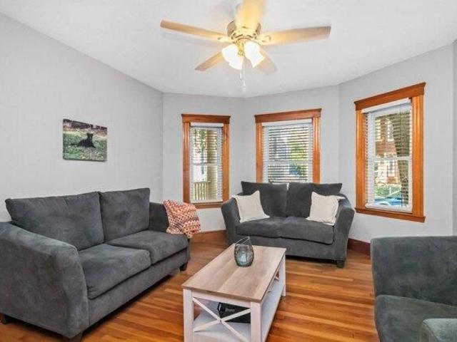 house with 6 bedroom, Boston MA ES105476162