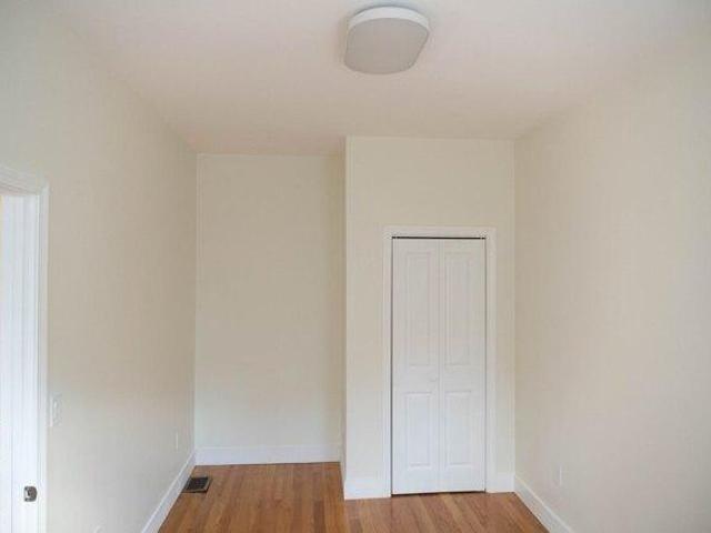 house with 6 bedroom, Boston MA ES105497940