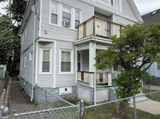 house with 6 bedroom, Boston MA ES105613802