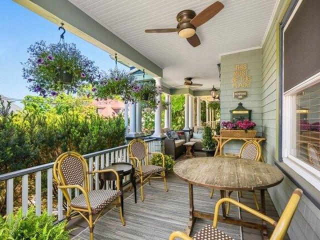 house with 6 bedroom, Boston MA ES105629130