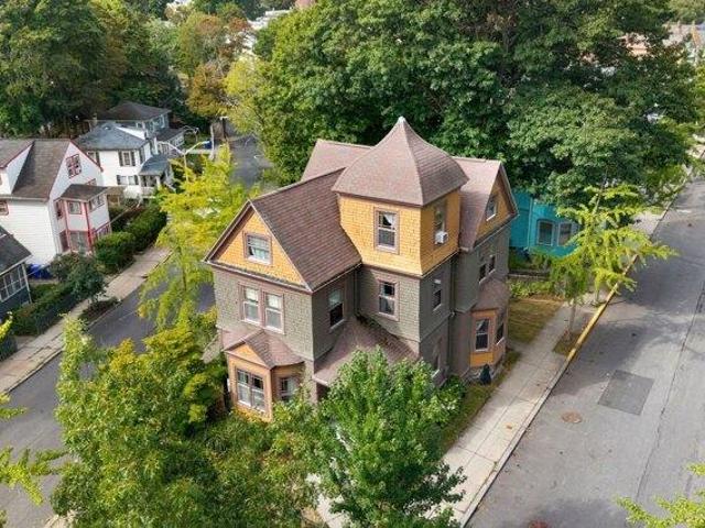 house with 6 bedroom, Boston MA ES105365887