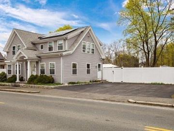 house with 6 bedroom, Brockton MA ES103126278