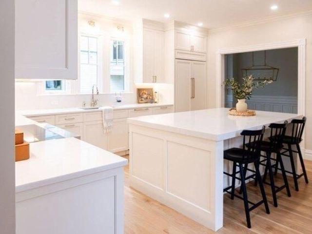 house with 6 bedroom, Brookline MA ES105441037