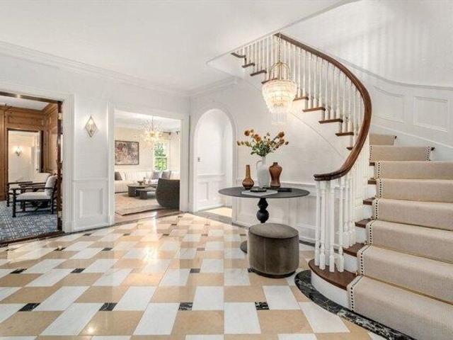 house with 6 bedroom, Brookline MA ES105315546