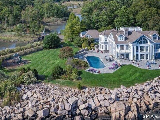 house with 6 bedroom, Branford CT ES105587602