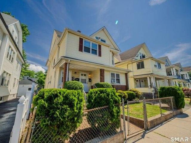 house with 6 bedroom, Bridgeport CT ES105416568