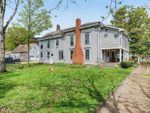 house with 6 bedroom, Bristol VT ES105610110